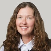 Renae Staffeldt Headshot