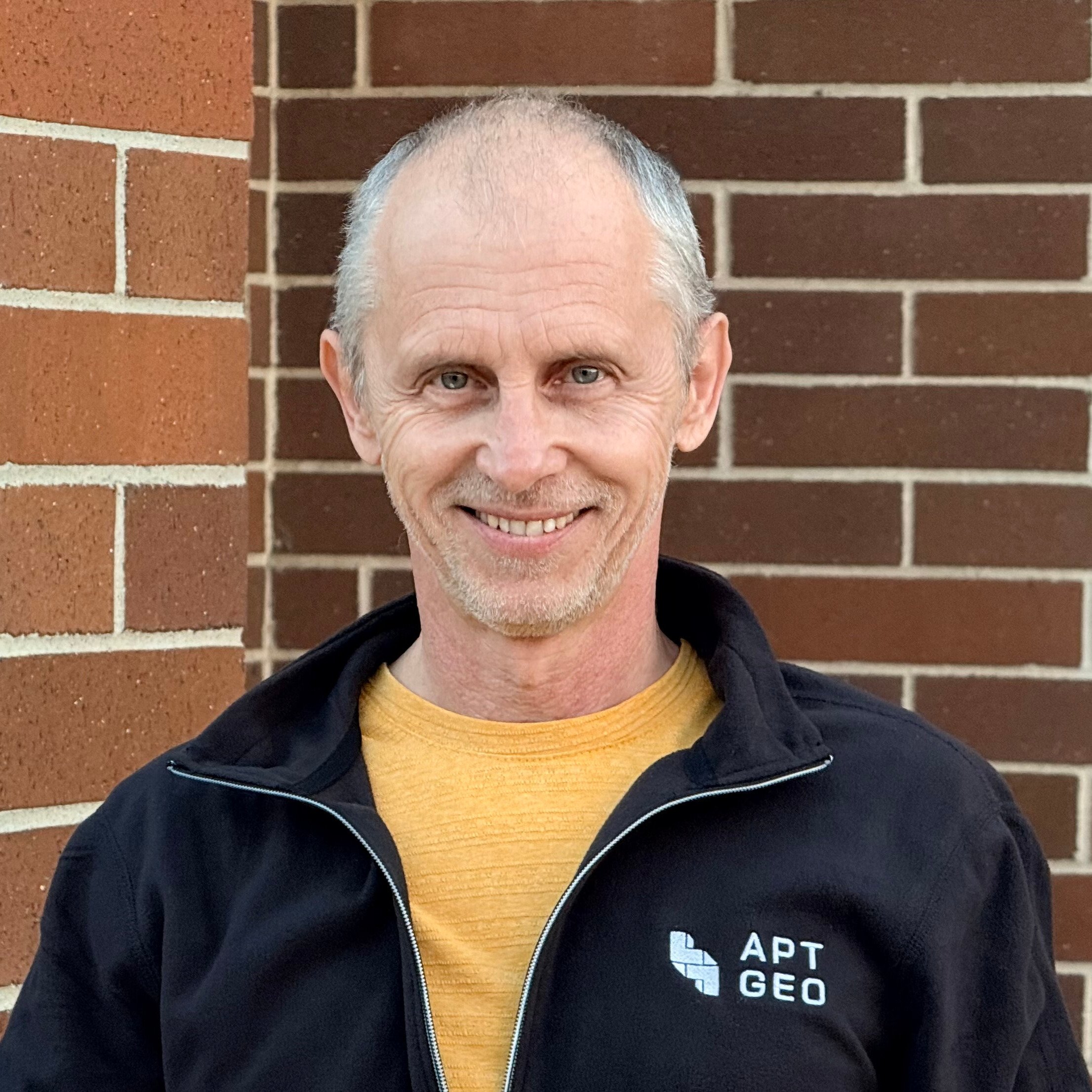 Anatoly Valenti Headshot