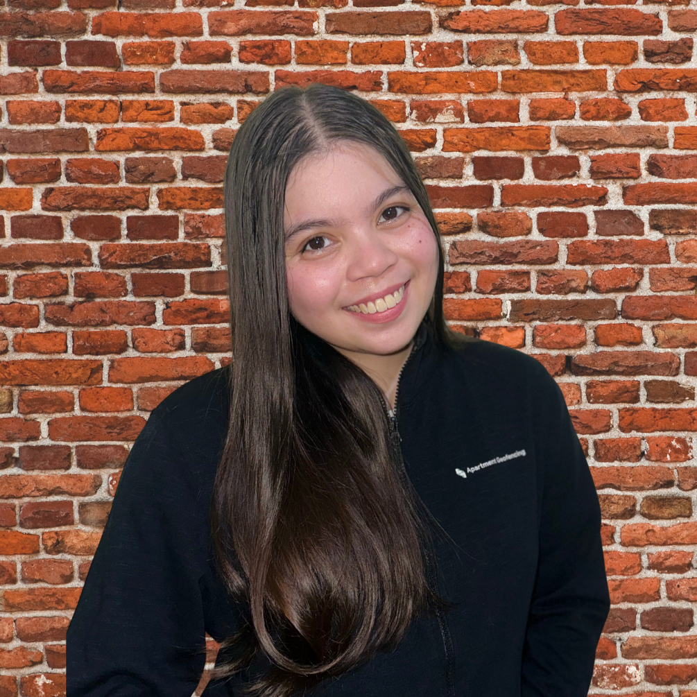 Mia Modesto Headshot